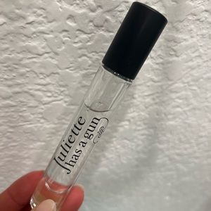 Juliet Has a Gun - Travel Spray